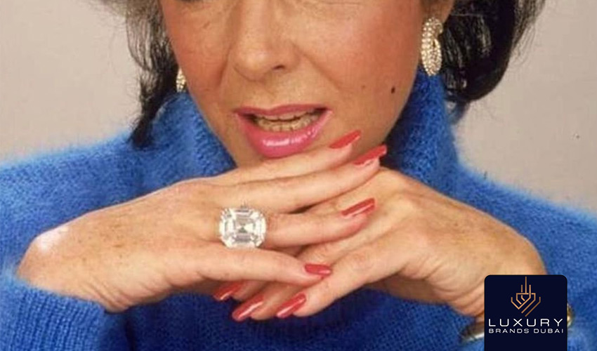 Elizabeth Taylors expensive jewelry 